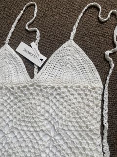 White dress crochet