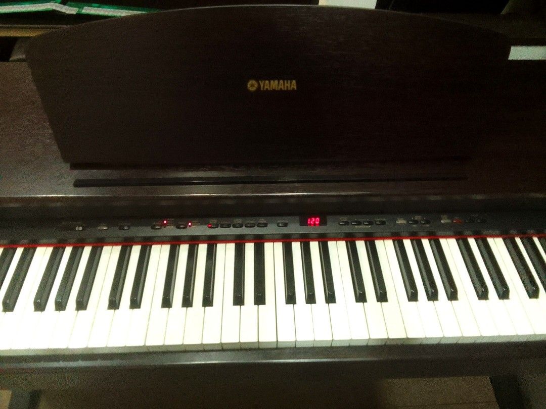 Yamaha YDP121 digital piano (upgraded key action), Hobbies & Toys