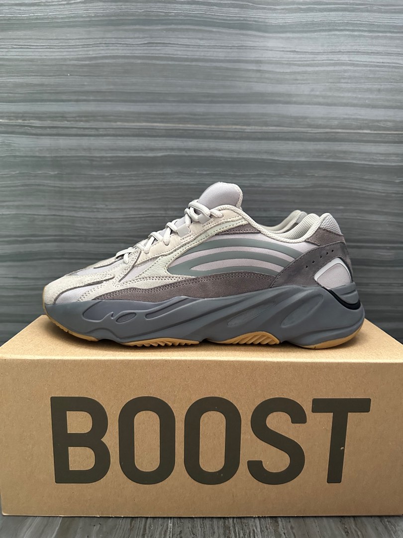 Adidas yeezy boost 700 tephra store