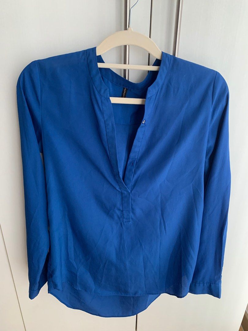 2 for 600 Stradivarius Formal Tops Longsleeves (Category: Longsleeves) located in Mandaluyong City. Submitted by wisercolder (Listing ID 1203673262, Image 1). Description: Strictly worn once, still new and well-stored Bought for ~1,299 each in Stradivarius SM aura PM for more pictures RFS: Closet declutter.