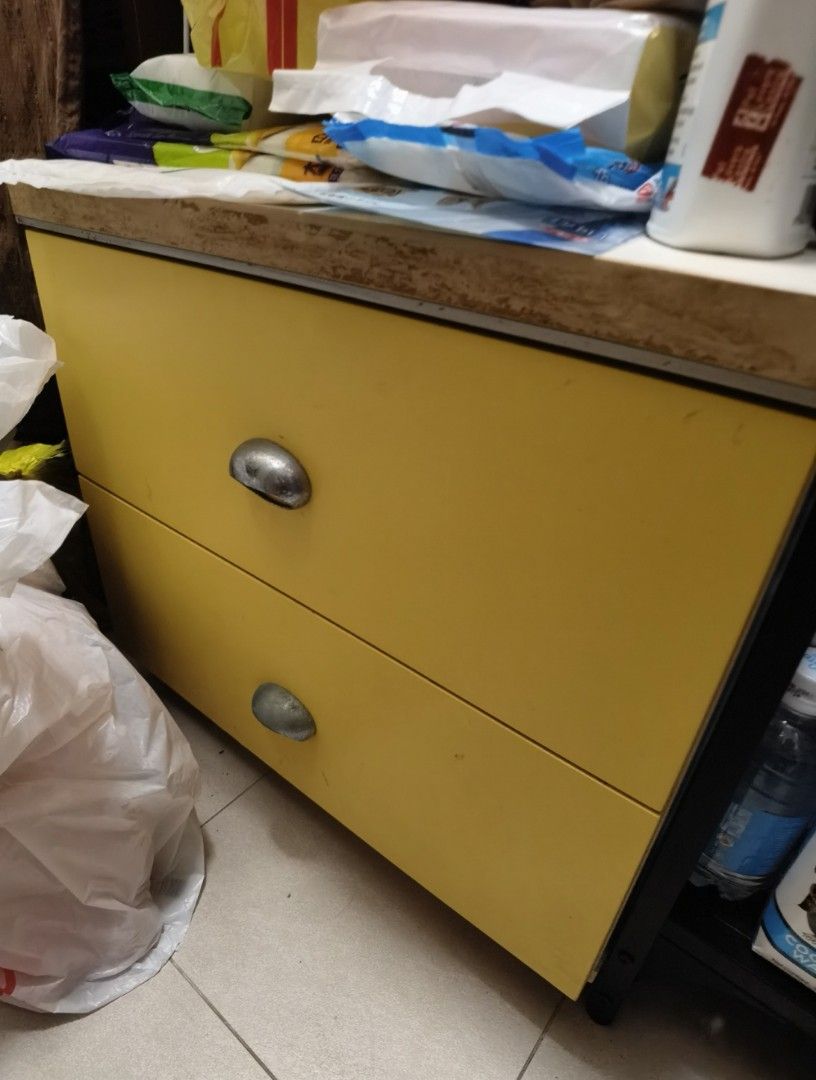 5 for free self pick up, Furniture & Home Living, Furniture