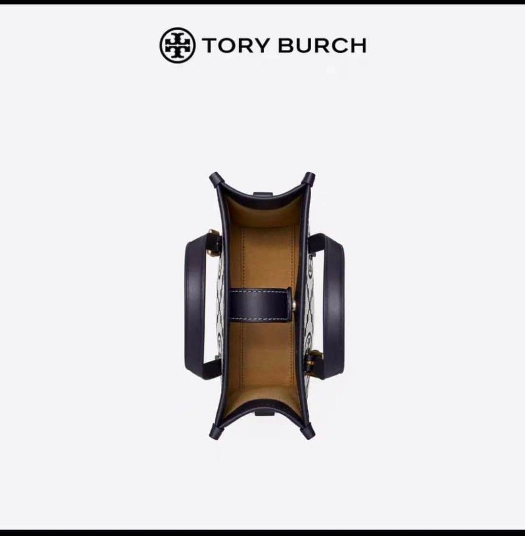 🇺🇲 Authentic Tory Burch Small Crossbody bag (Category: Luxury Bags & Wallets) located in Santa Cruz. Submitted by janelovebagswatchesshoesph (Listing ID 1203665846, Image 3). Description: with tag, dust bag and paper bag.