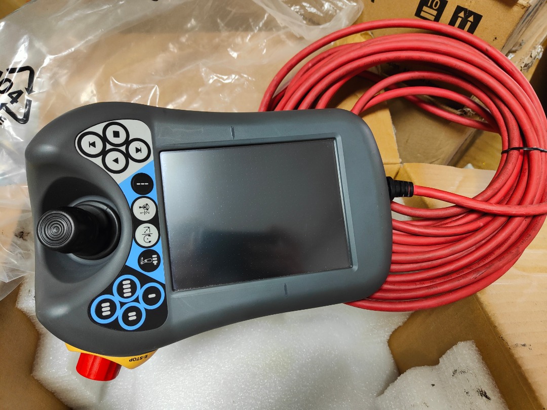 ABB FlexPendant DSQC679 3HAC028357001 Teach Pendant ABB Robot（Well