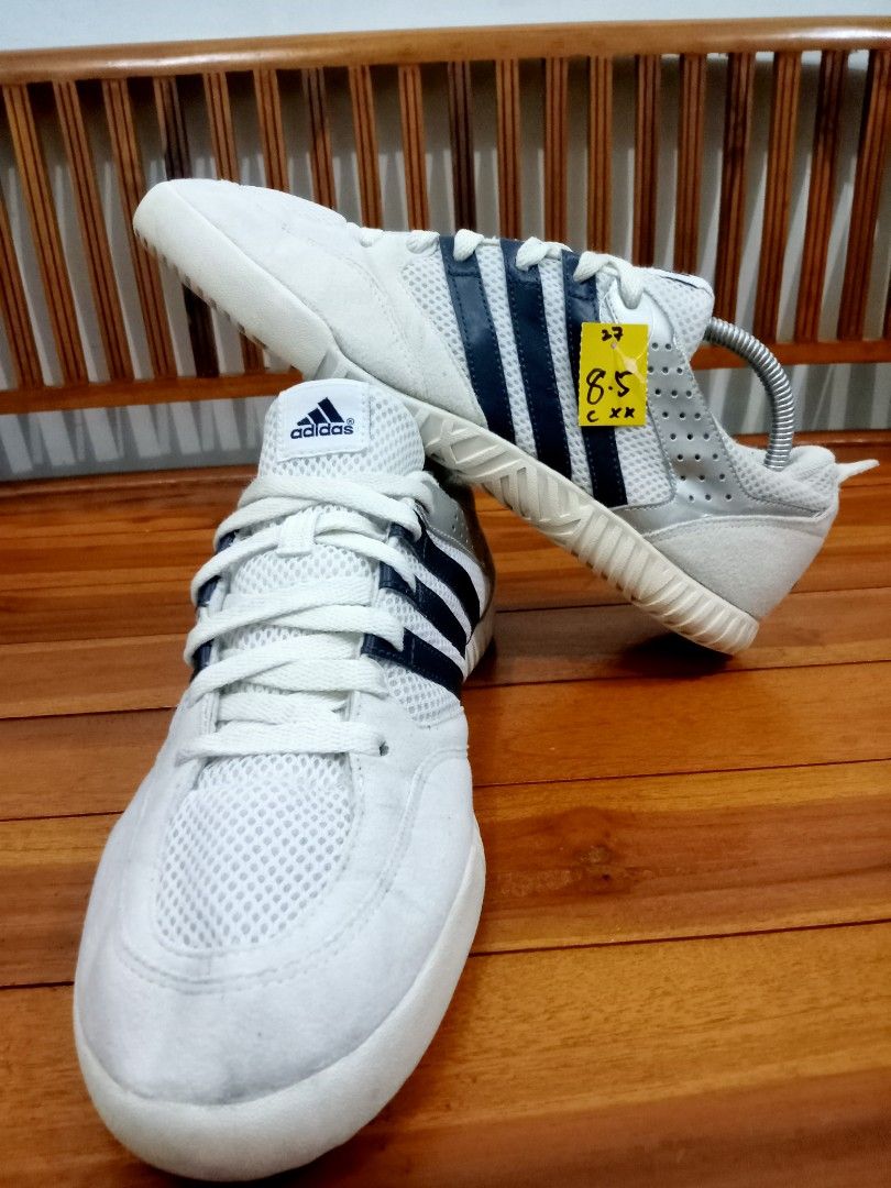 Adidas old school Men s Fashion Footwear Sneakers on Carousell