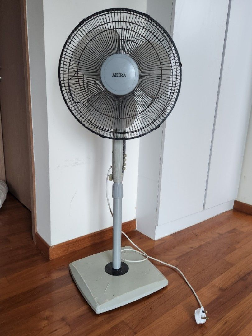Akira standing fan not working, Furniture & Home Living, Lighting