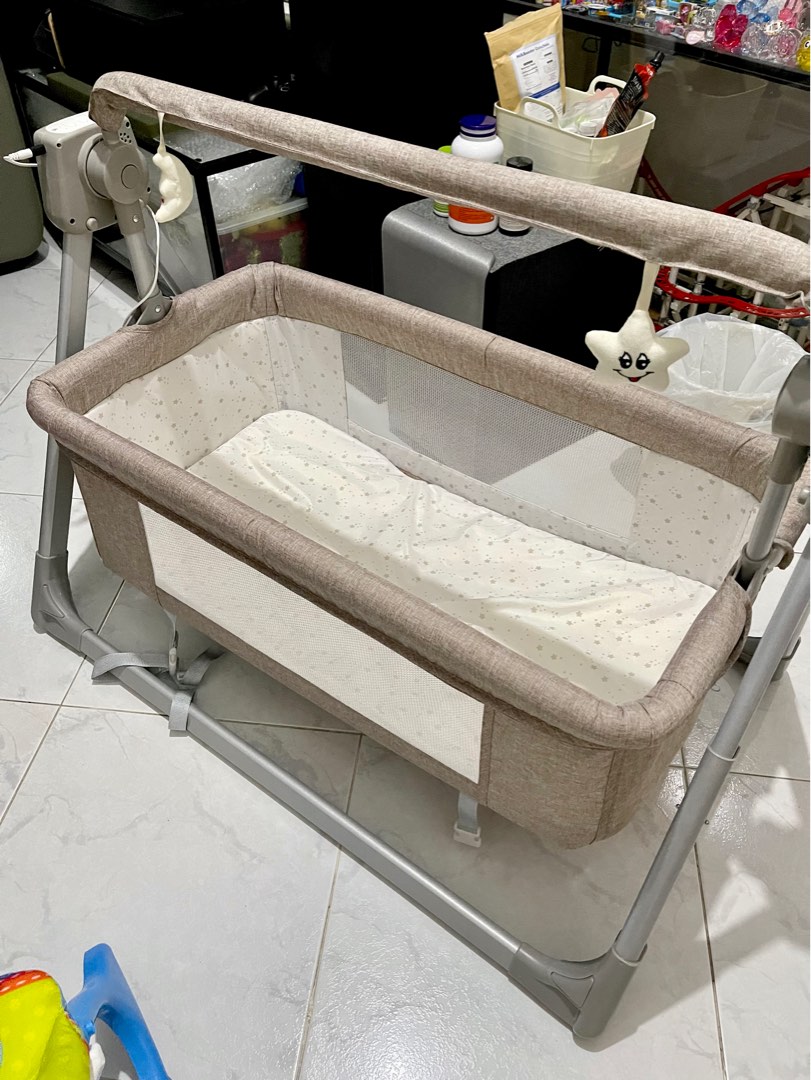 Baby Rocking Bed, Babies & Kids, Baby Nursery & Kids Furniture, Cots