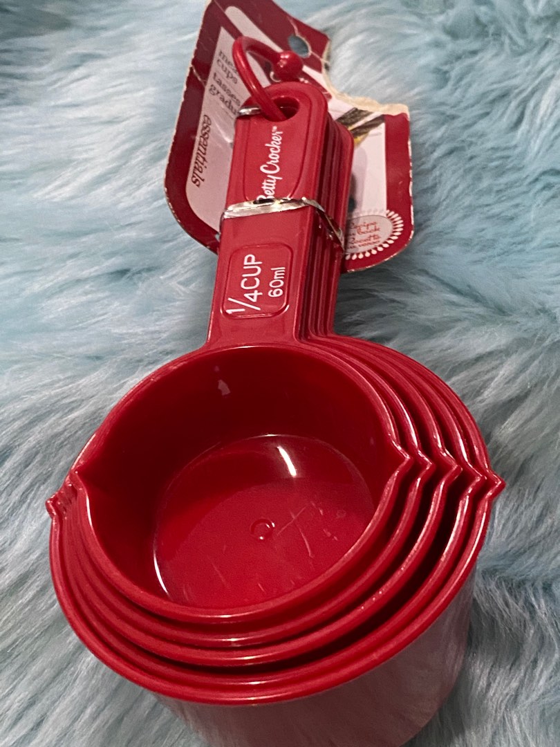 Copperton Lane: Betty Crocker Glass Measuring Cups Set of 2