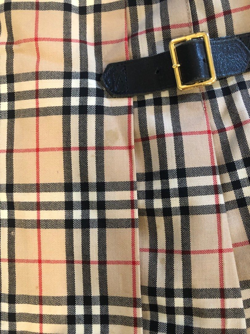 Burberry skirt