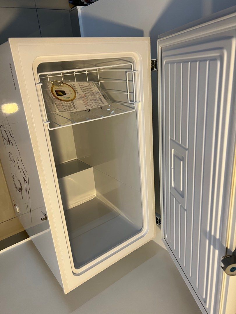 Chest freezer Hisense 205L, TV & Home Appliances, Kitchen Appliances, Refrigerators & Freezers