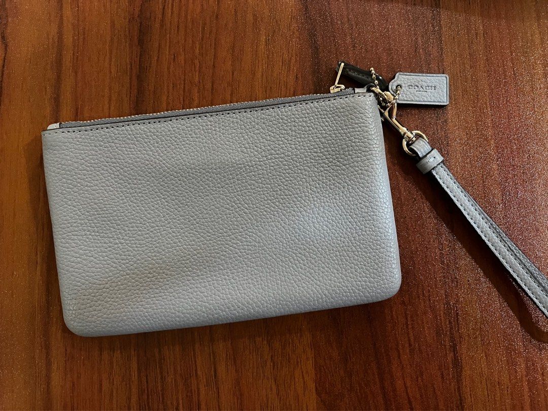 coach-zipped-logo-wallet-women-s-fashion-bags-wallets-wallets