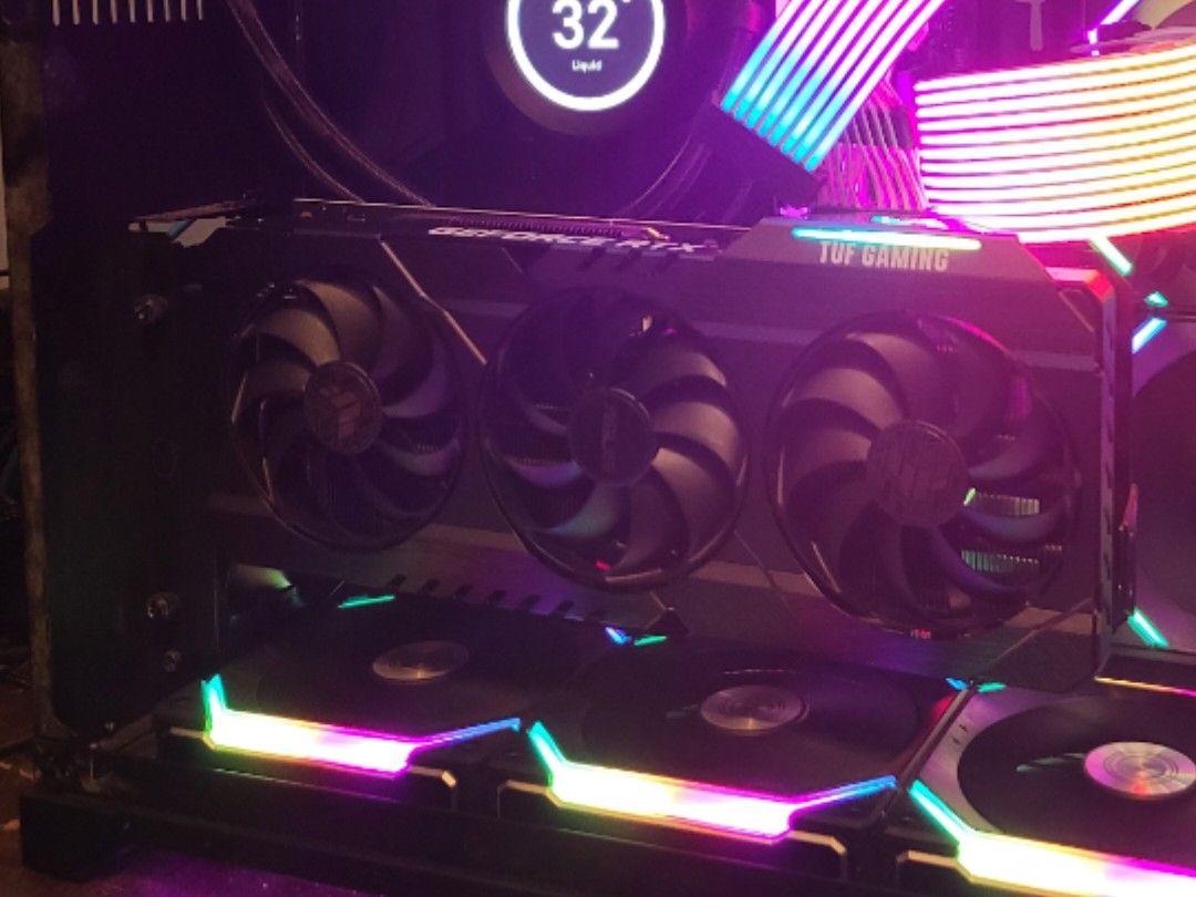 Cooler Master Vertical Mount V2 with Gen 3.0 x 16 Riser Cable Kit