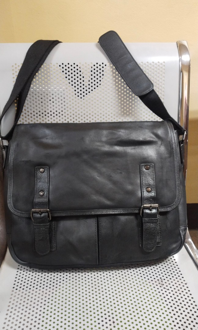 Danier leather clearance messenger bag