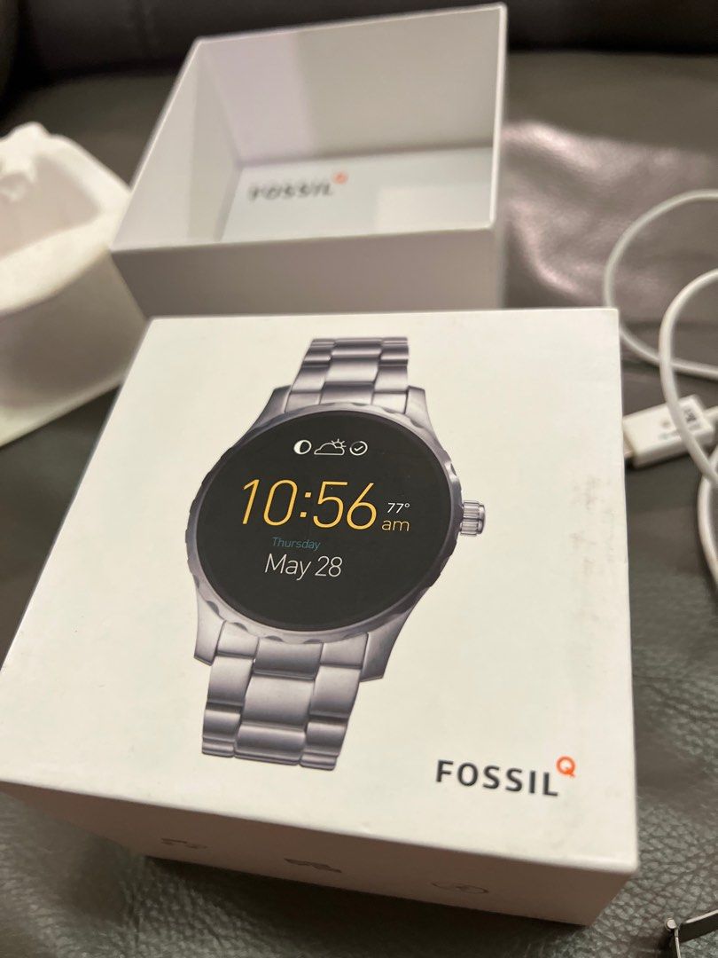 Fossil smartwatch clearance shop