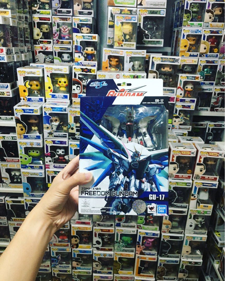 Freedom Gundam (Category: Gundam Model Kits) located in Singapore. Submitted by rob_robbery (Listing ID 1203615707, Image 1). Description: Freedom Gundam Gundam Bandai Vintage Toy Toys.