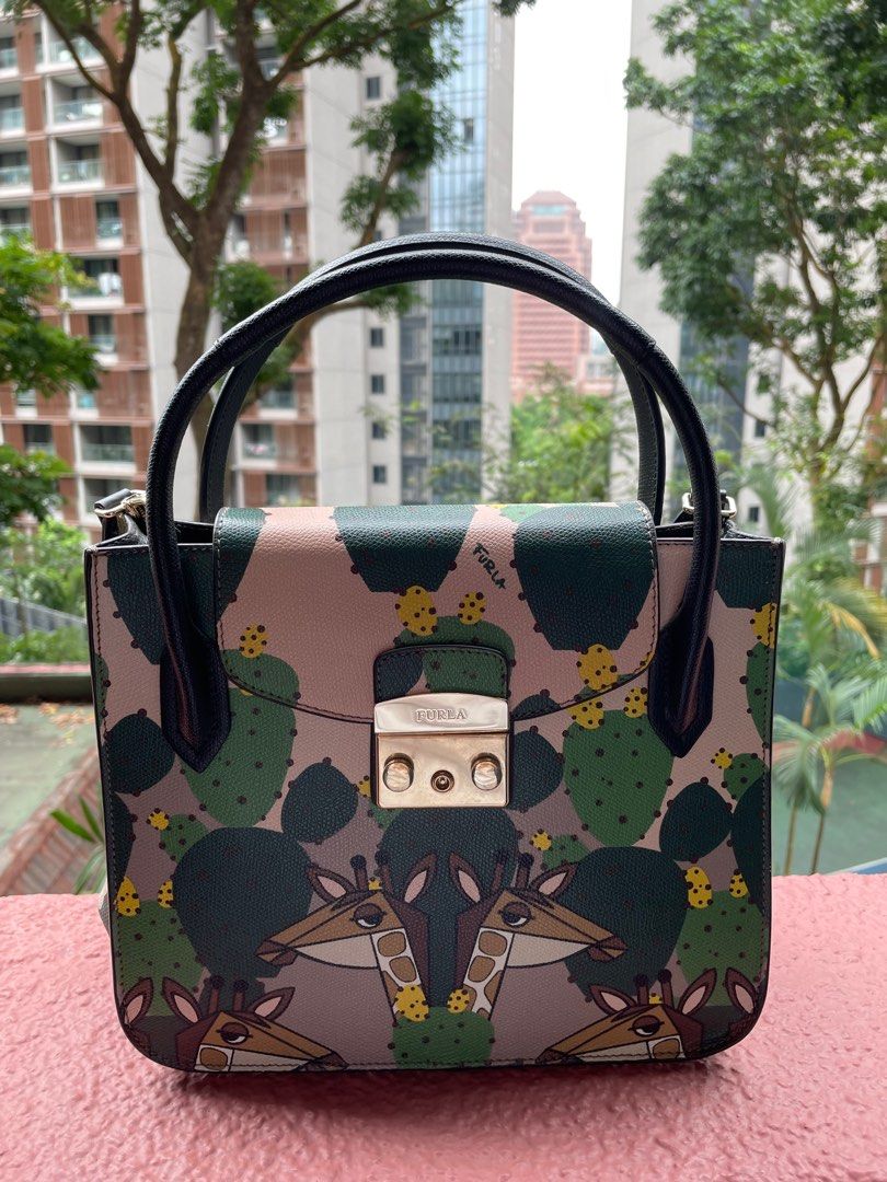 Furla metropolis medium crossbody store