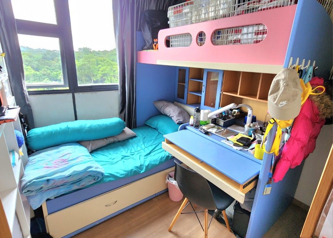 Good Condition Used Bunk bed with pull out bed for Sale, Furniture