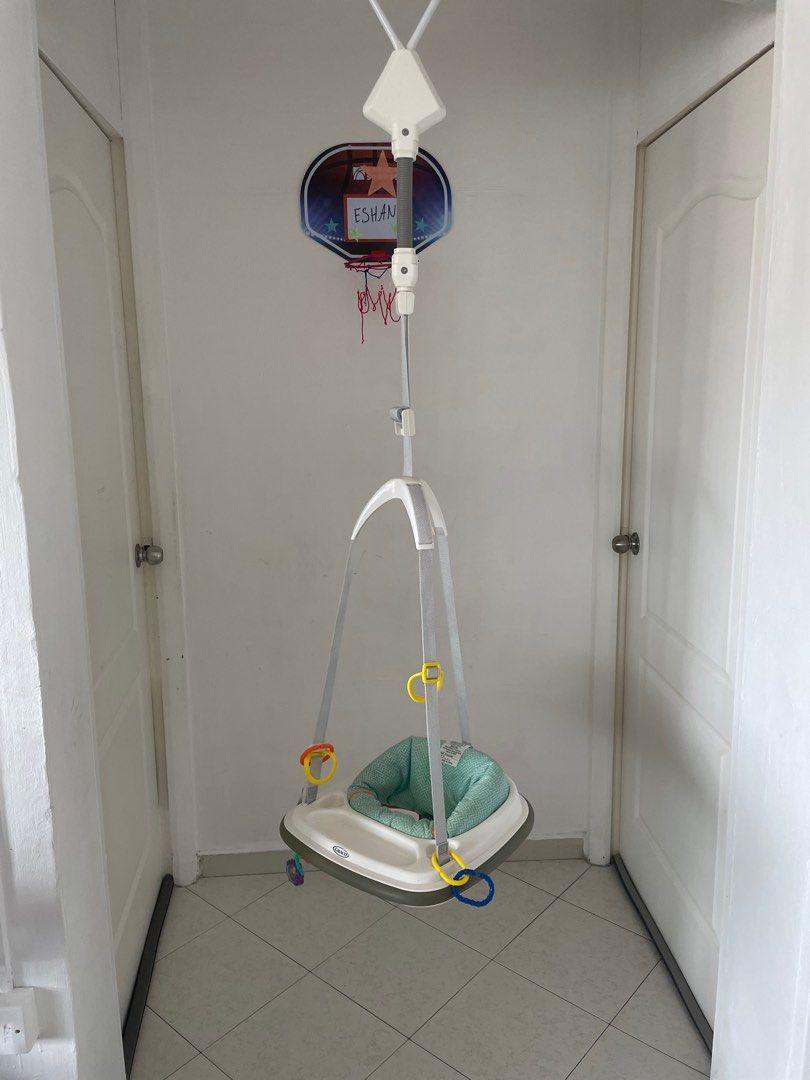Graco doorway hotsell bumper jumper