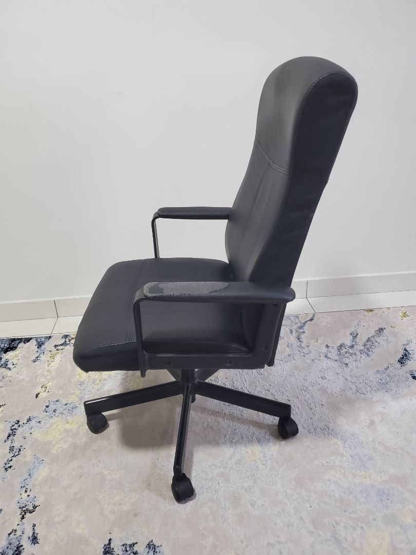 IKEA MILLBERGET Swivel office chair, Bomstad black, Furniture & Home