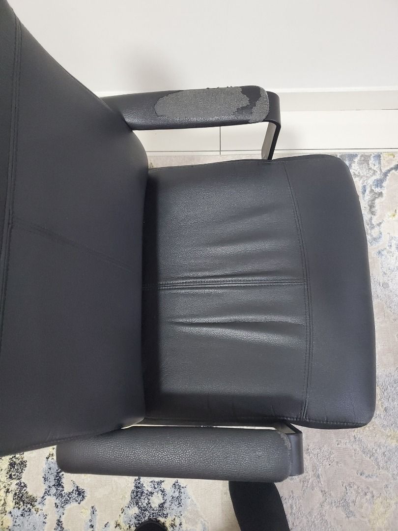 IKEA MILLBERGET Swivel office chair, Bomstad black, Furniture & Home