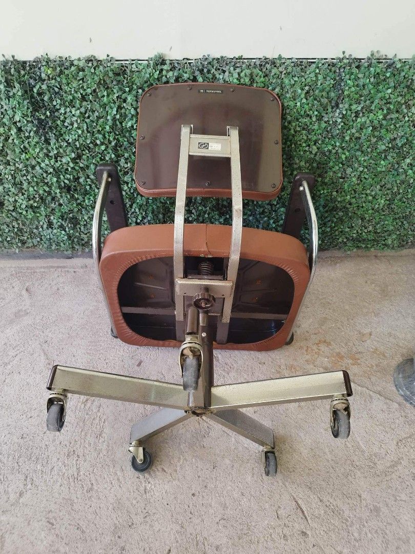 JAPAN OFFICE CHAIR, Furniture & Home Living, Furniture, Chairs on Carousell