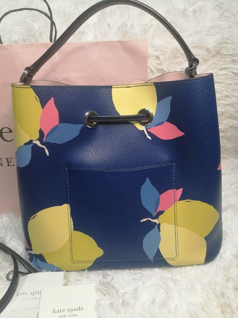 Kate spade large bucket bag, Women's Fashion, Bags & Wallets, Shoulder