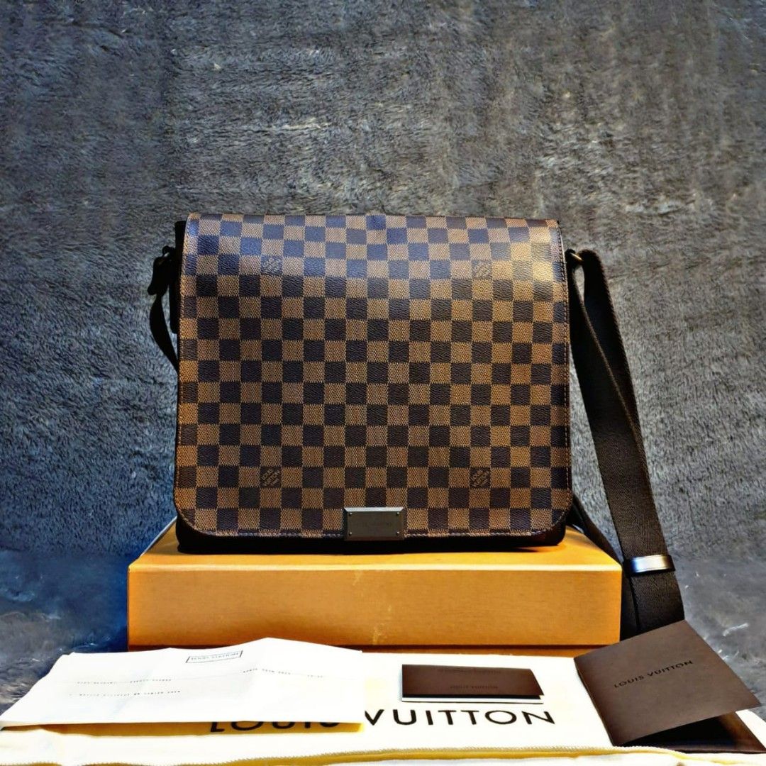 Tas Louis Vuitton damier original, Fesyen Pria, Tas & Dompet , Tas  Selempang di Carousell