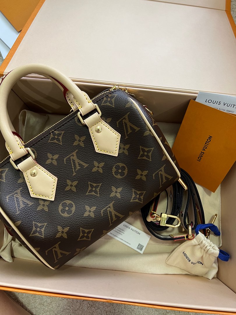 100% Authentic Louis Vuitton Speedy20 Condition: 9.8/10 Full Set