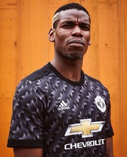 Man utd second kit discount