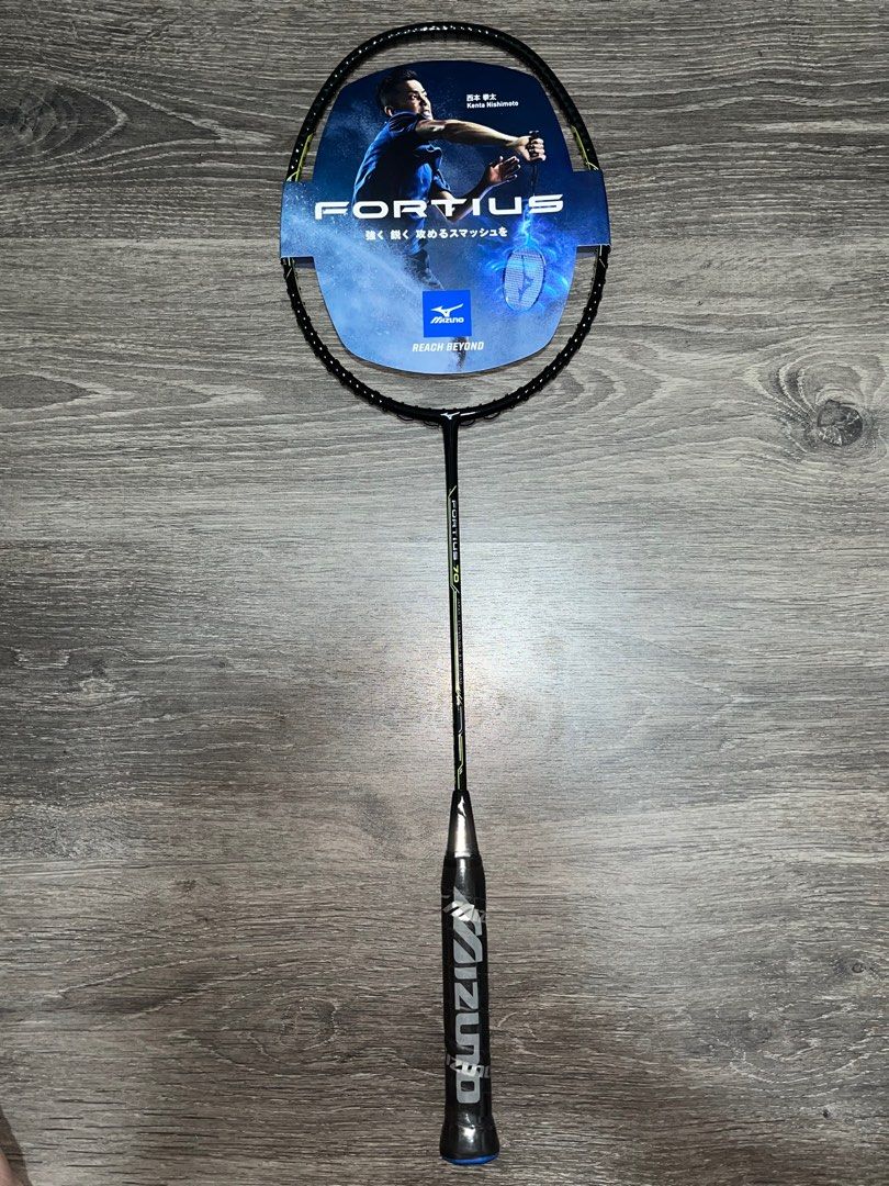 Mizuno Badminton racket Fortius 70, Sports Equipment, Sports & Games