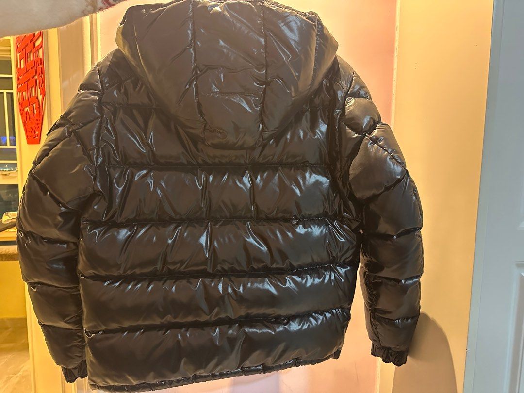 Moncler Maya Jacket in Black - size 1, 男裝, 外套及戶外衣服- Carousell