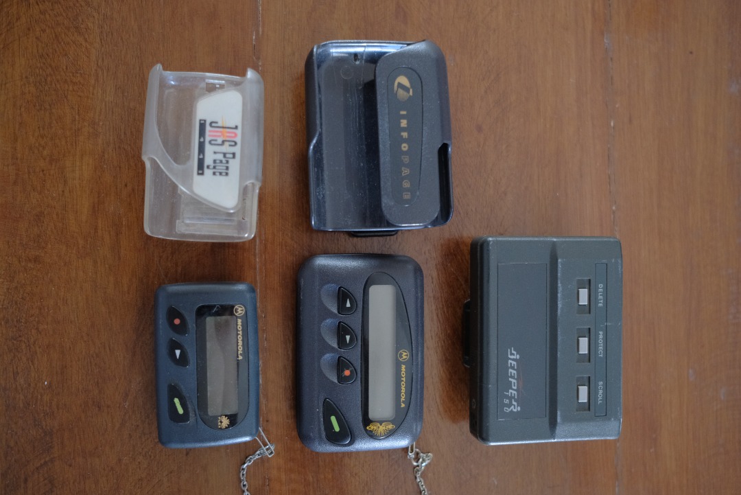 Motorola Beepers (90s), Mobile Phones & Gadgets, Other Gadgets on Carousell