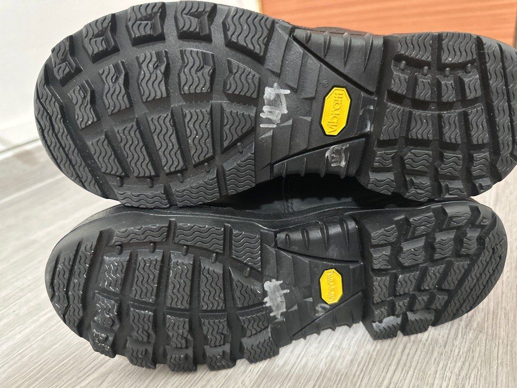 Globe magnum shop fire boots