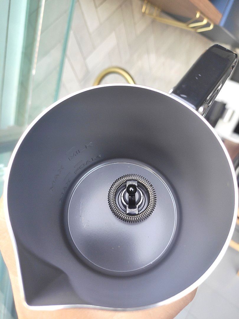 Nespresso Aeroccino 4, TV & Home Appliances, Kitchen Appliances, Coffee ...