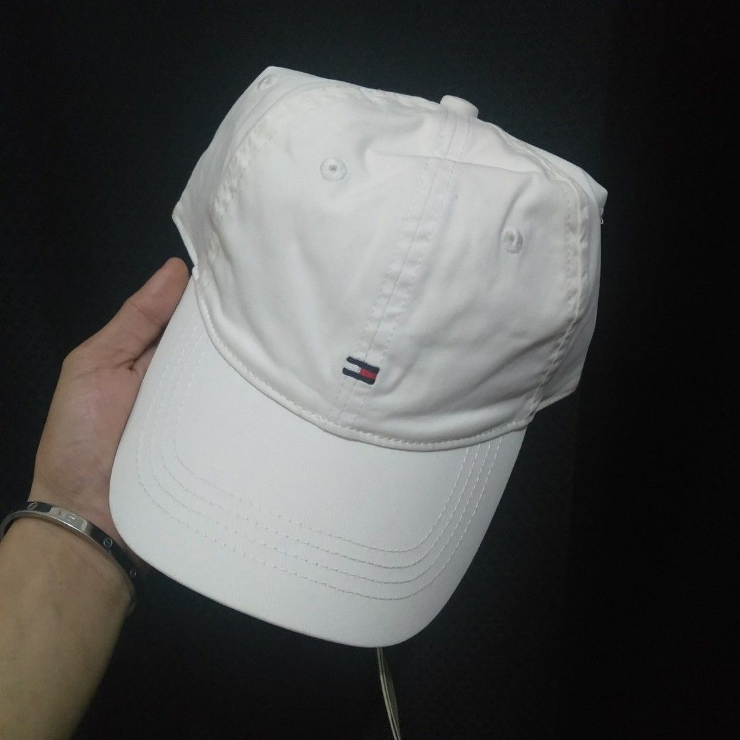 White cap sales tommy hilfiger