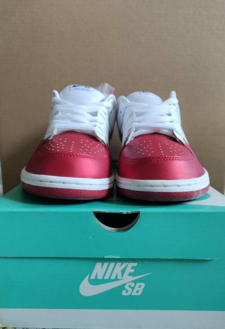 NIKE SB SUPREME, Men's Fashion, Footwear, Sneakers on Carousell