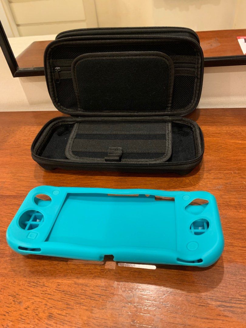 Nintendo Switch Lite Carrying Case and Silicone Case, Video Gaming
