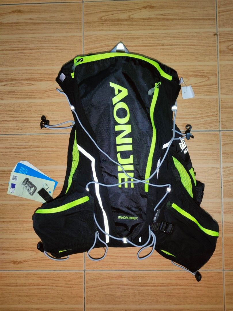 Aonijie 10l review deals