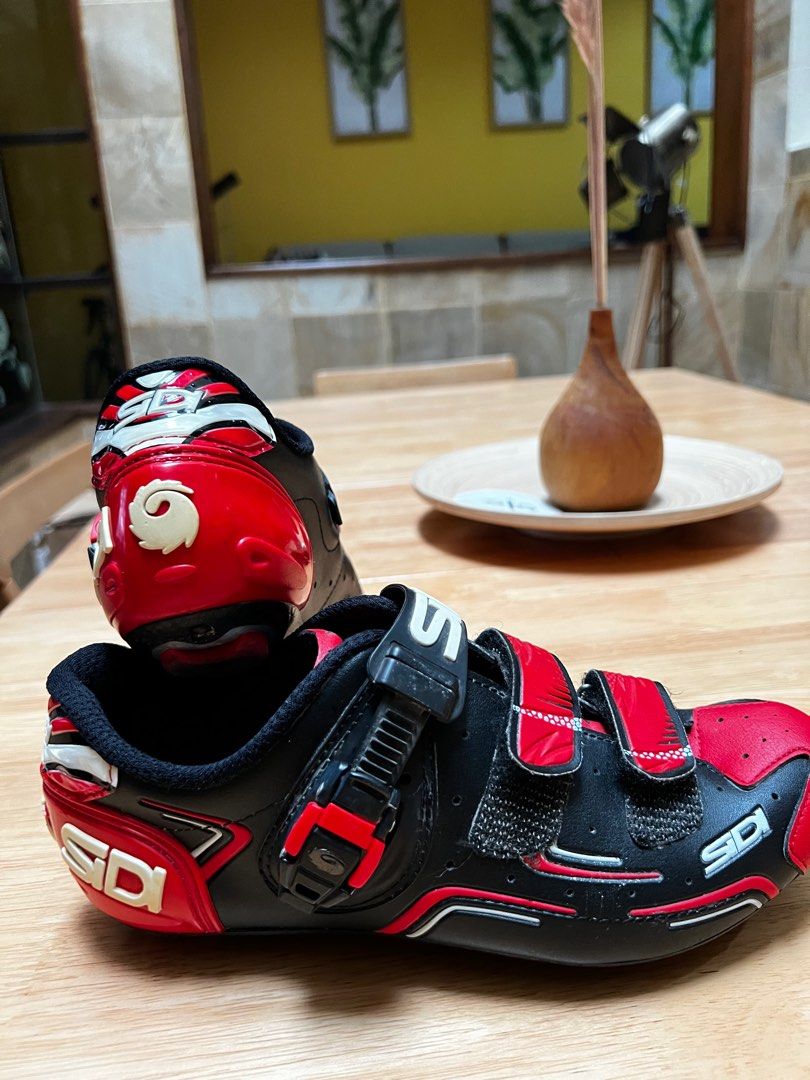 Sidi carbon best sale cycling shoes