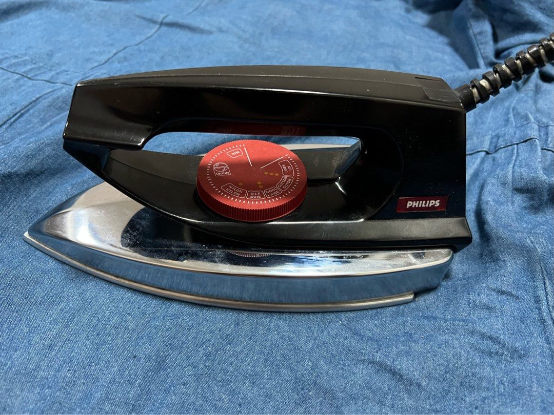 Philips Clothing Iron, TV & Home Appliances, Irons & Steamers on Carousell