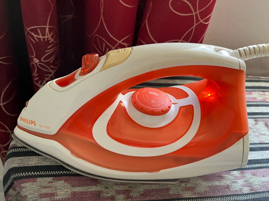 iron tefal atau philips