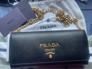 PRADA Black Vitello Move Leather Wallet on Chain Clutch Bag, Luxury, Bags &  Wallets on Carousell