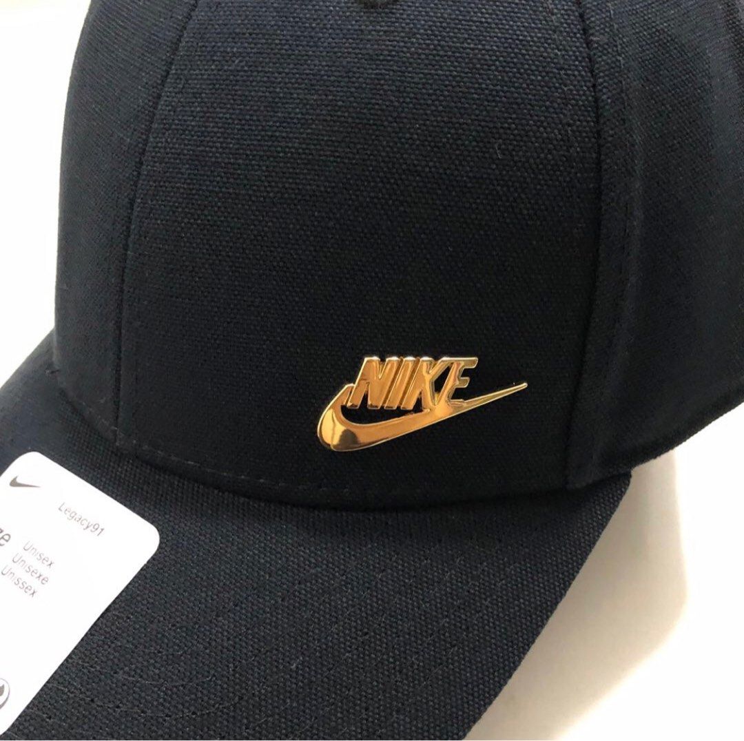 black and gold nike cap