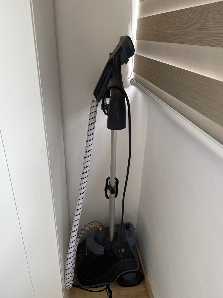 Rowenta Iron, TV & Home Appliances, Irons & Steamers on Carousell