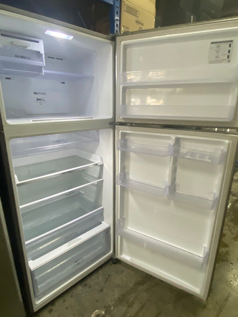 samsung digital inverter fridge inside