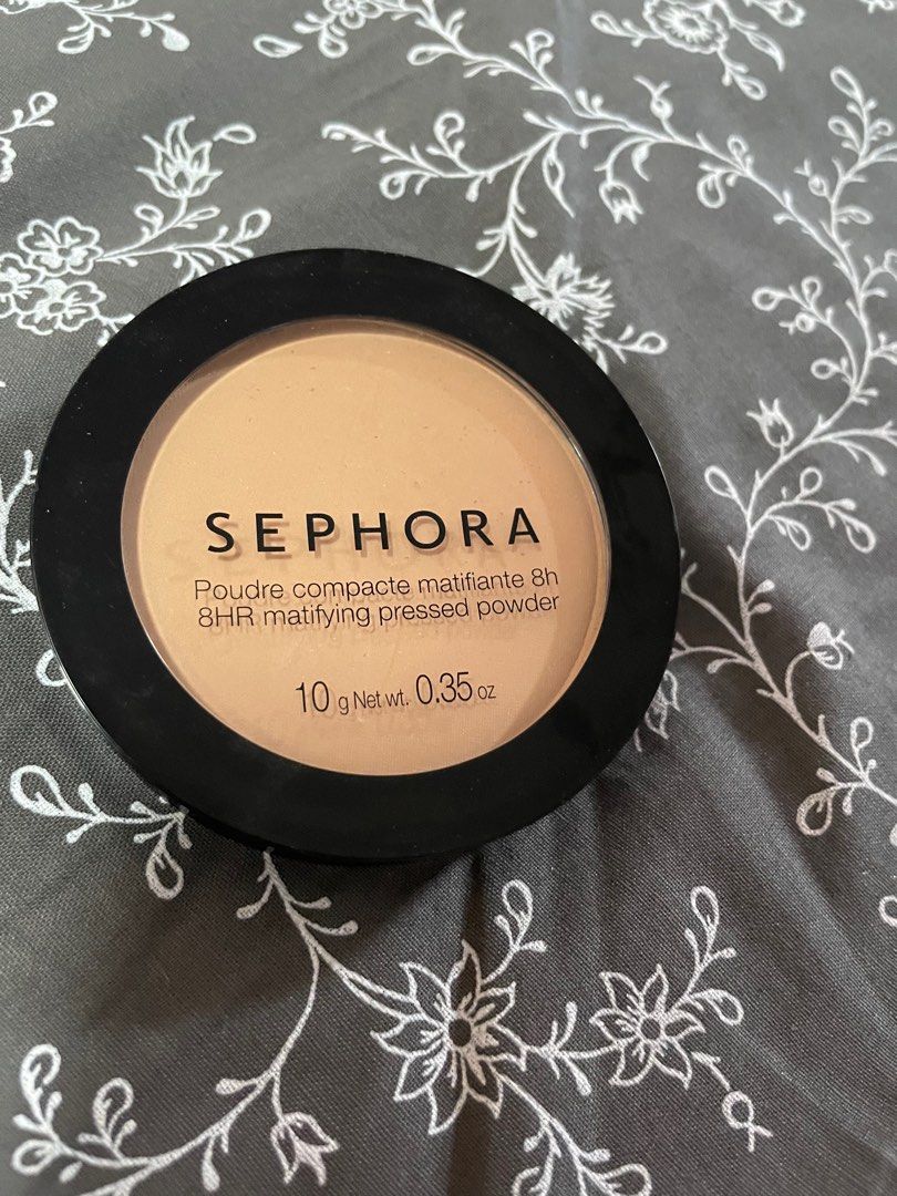 Sephora compact powder (shade 30), Beauty & Personal Care, Face, Makeup on  Carousell