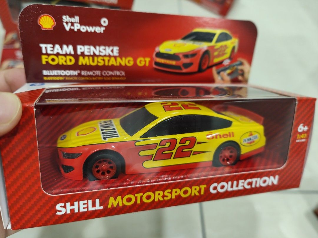 Shell remote control car full set, 7 cars + 7 Bluetooth batteries ...