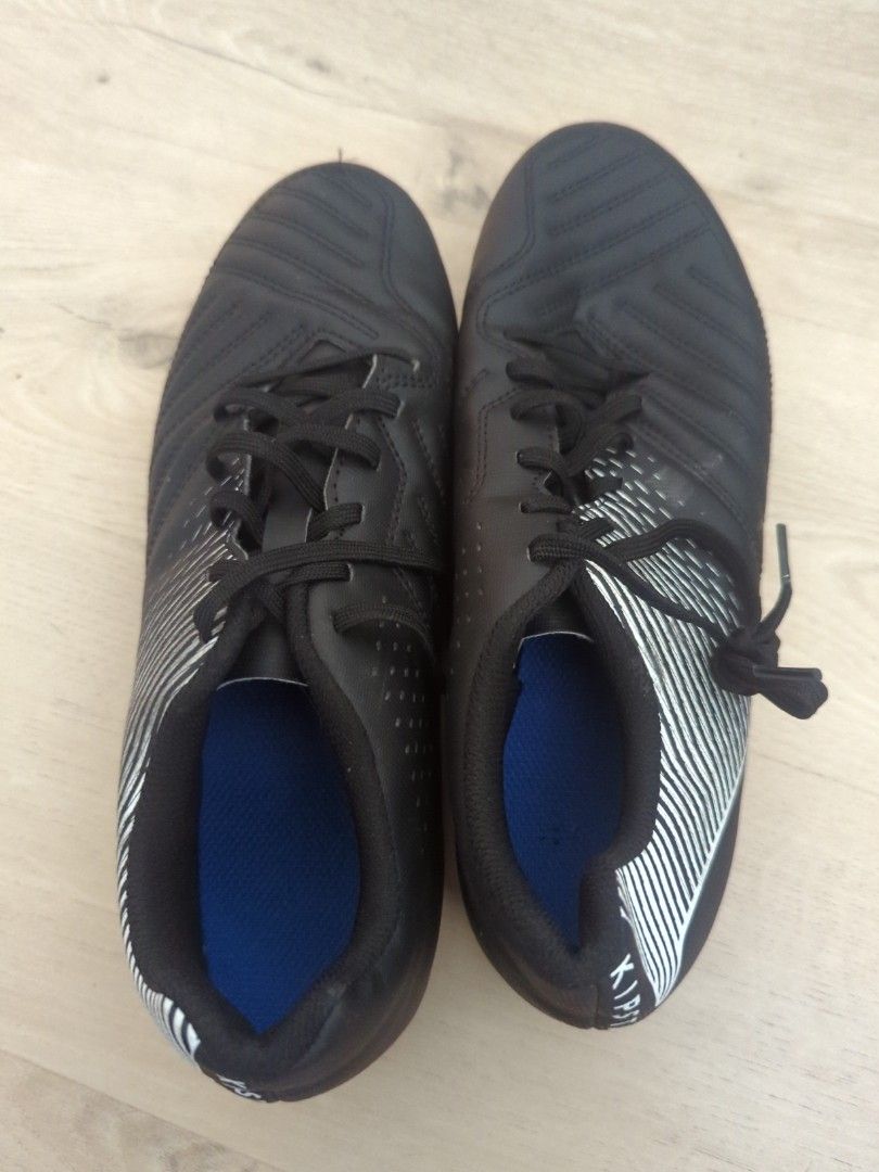 decathlon soccer shoes