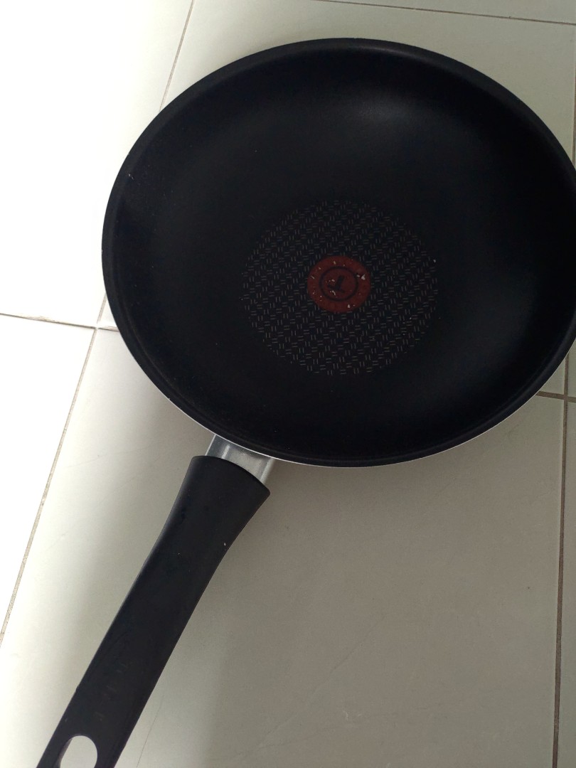 Tefal frying pan, Furniture & Home Living, Kitchenware & Tableware
