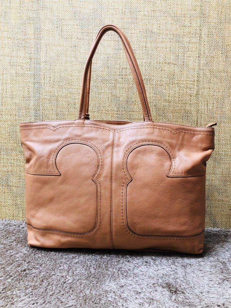 TORY BURCH AMALIE SIMPLE LEATHER TOTE, Luxury, Bags & Wallets on Carousell