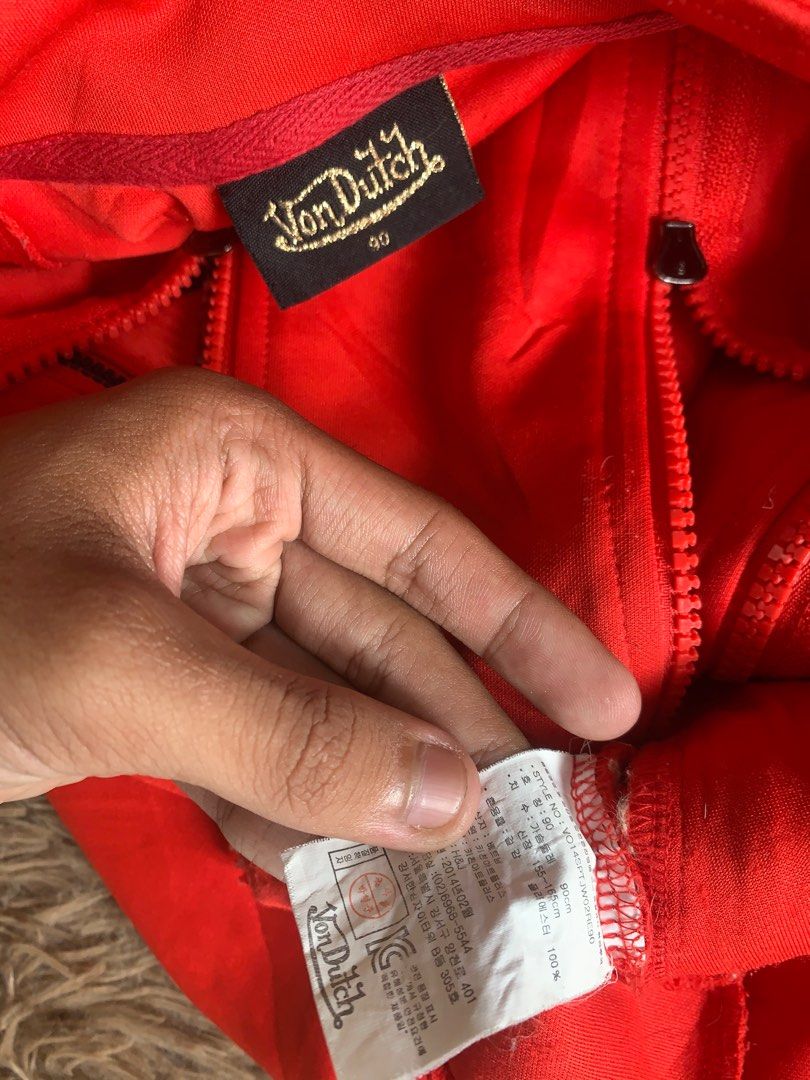 Tracktop Von Dutch, Fesyen Pria, Pakaian , Lainnya di Carousell